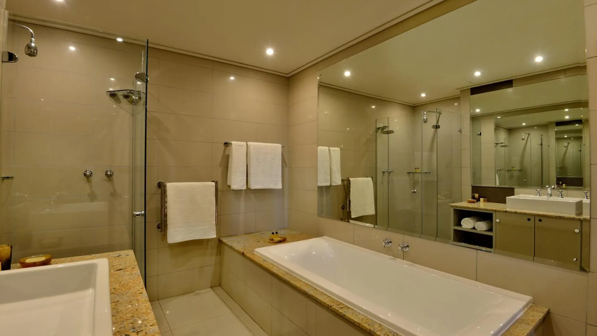 Cape Royale 606 Apartment Cape Town